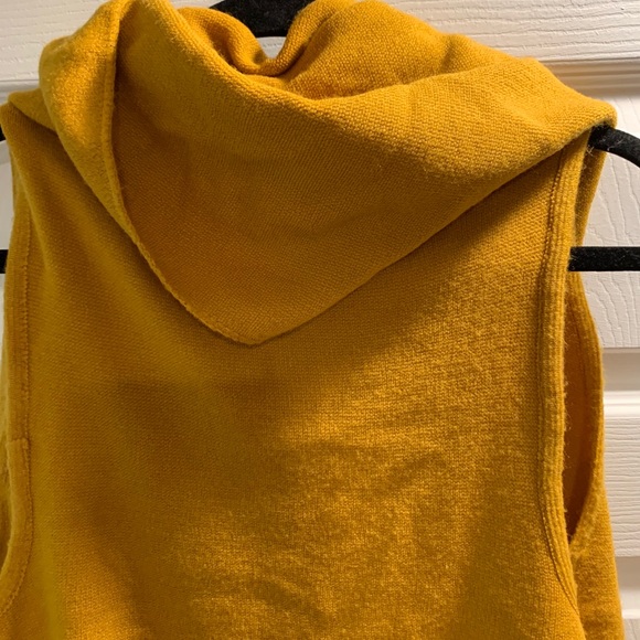 Yellow Blanket Cardigan - Picture 5 of 5